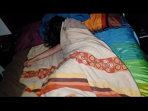 ❤️ Fillastro reprendendo á súa nova madrasta mentres ela dorme. ❤️ Porno en % gl.megaofertas.top % ️❤